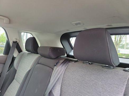 Used 2021 Nissan Rogue SV image 13