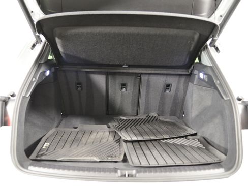 Used 2023 Audi Q4 e-tron Premium Plus w/ Premium Plus image 22