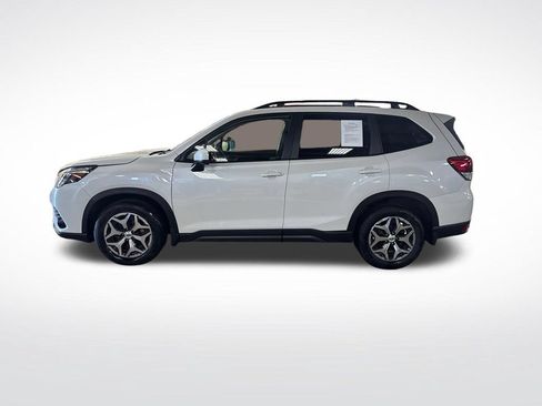 Certified 2023 Subaru Forester Premium AWD/4WD image 2