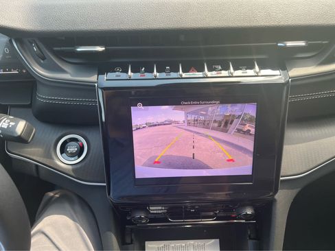 New 2025 Jeep Grand Cherokee L Altitude image 21