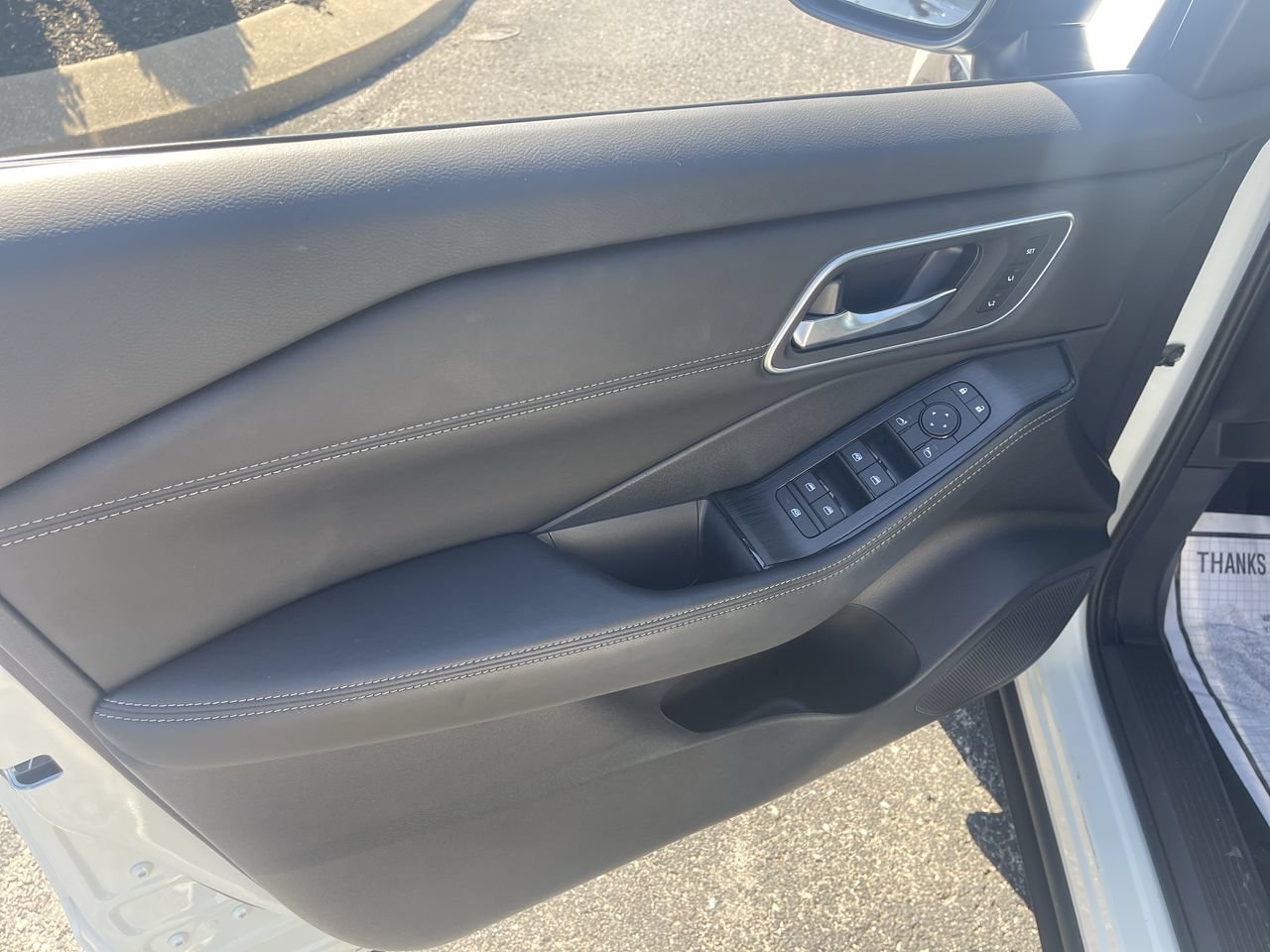 Used 2026 Nissan Rogue Platinum w/ Platinum Premium Package AWD/4WD image 23