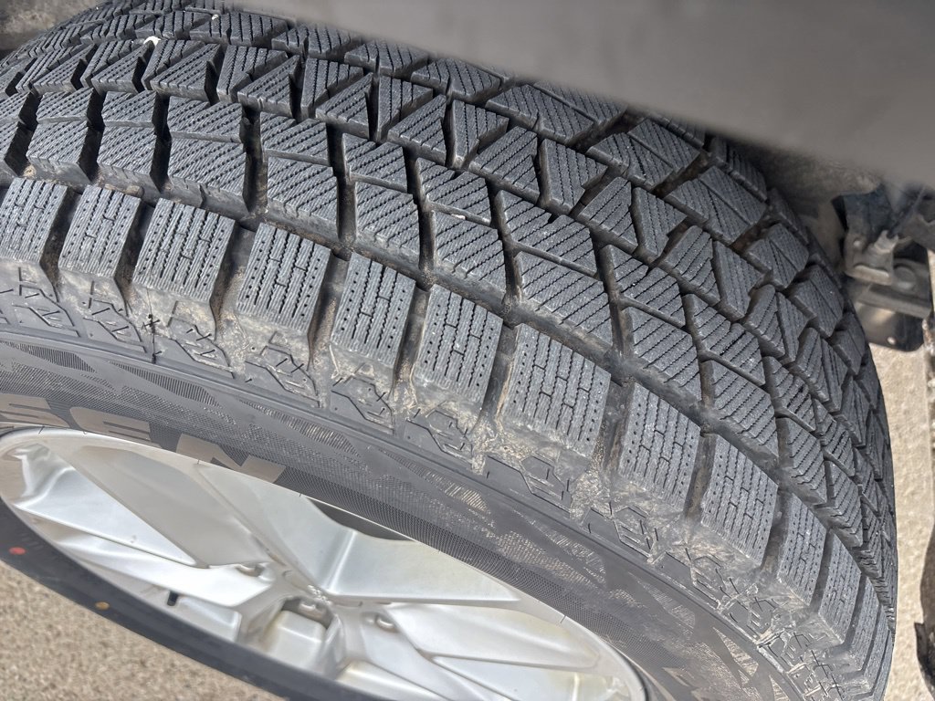Used 2023 Jeep Grand Cherokee L Laredo AWD/4WD image 9