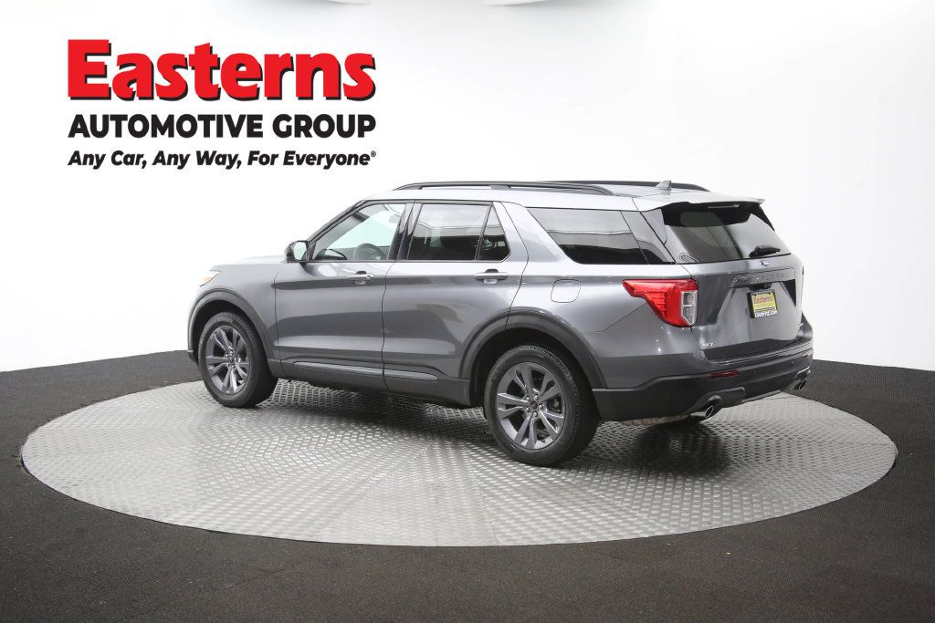Used 2022 Ford Explorer XLT w/ Equipment Group 202A AWD/4WD image 68