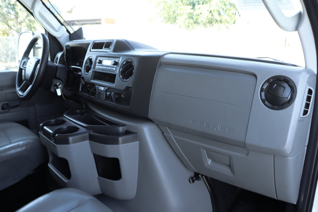 Used 2022 Ford E-450 and Econoline 450 Super Duty w/ Power Windows & Locks Group RWD image 28