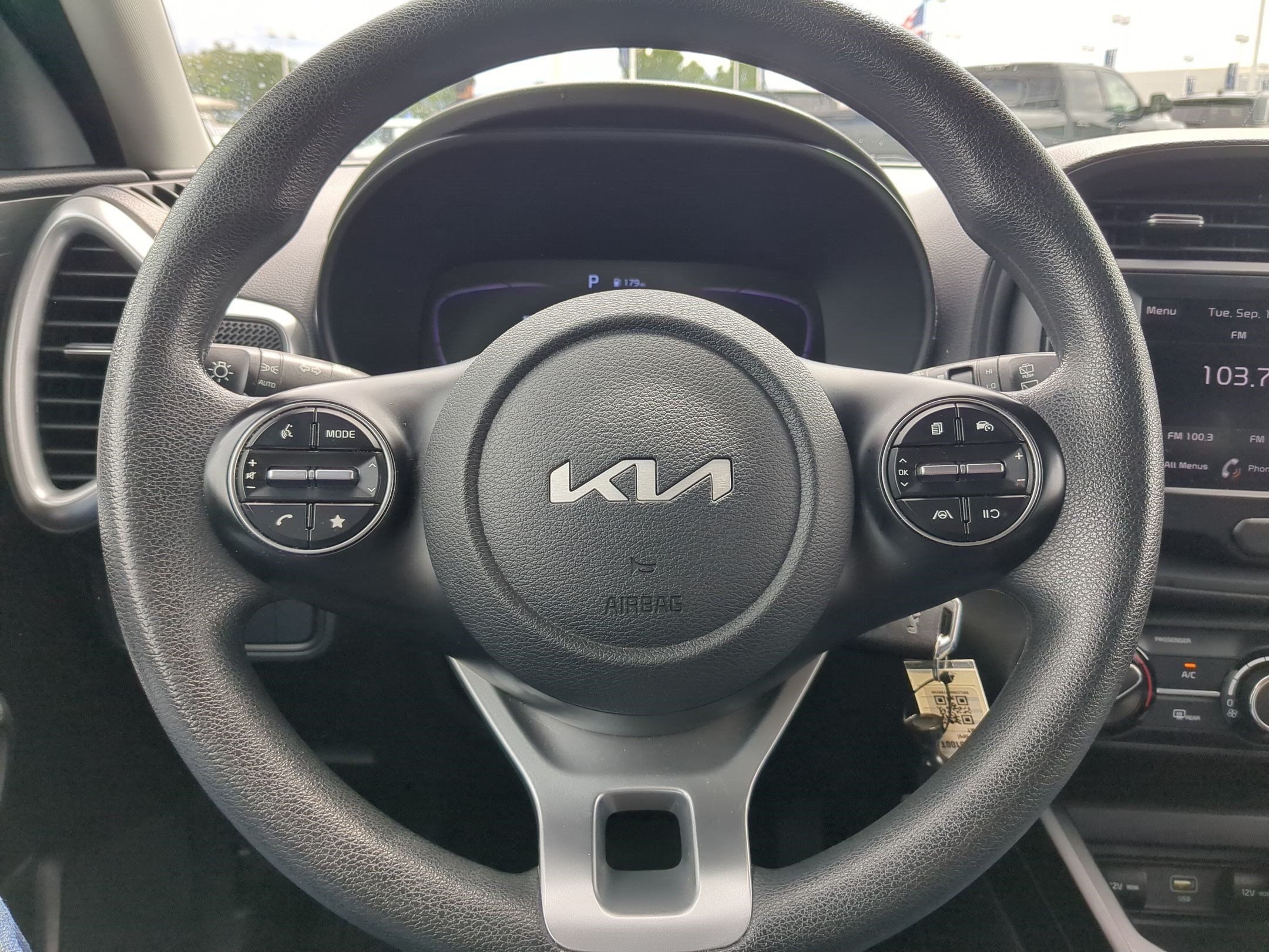 Used 2023 Kia Soul LX w/ Option Group 015 FWD image 18