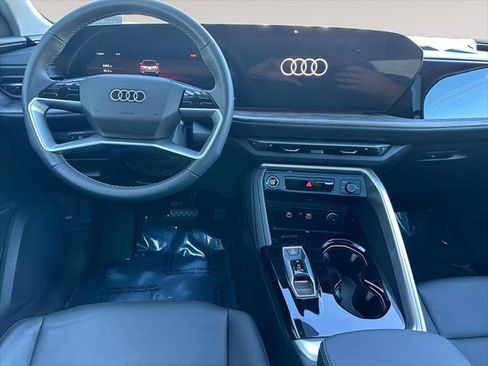 Certified 2025 Audi Q5 Premium Plus w/ Premium Plus AWD/4WD image 10