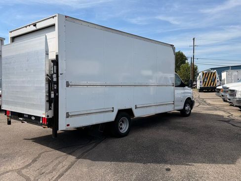 Used 2020 GMC Savana 3500 Extended w/ Driver Convenience Package RWD image 5
