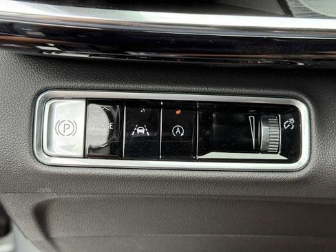 New 2025 Buick Envision Preferred image 16