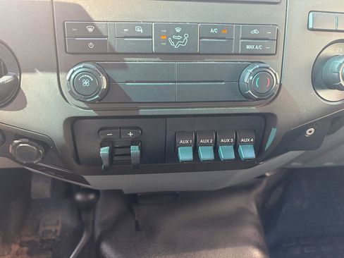 Used 2015 Ford F350 XL w/ Power Equipment Group AWD/4WD image 32