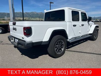 Used 2023 Jeep Gladiator Overland w/ LED Lighting Group