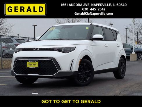 Certified 2024 Kia Soul LX image 1