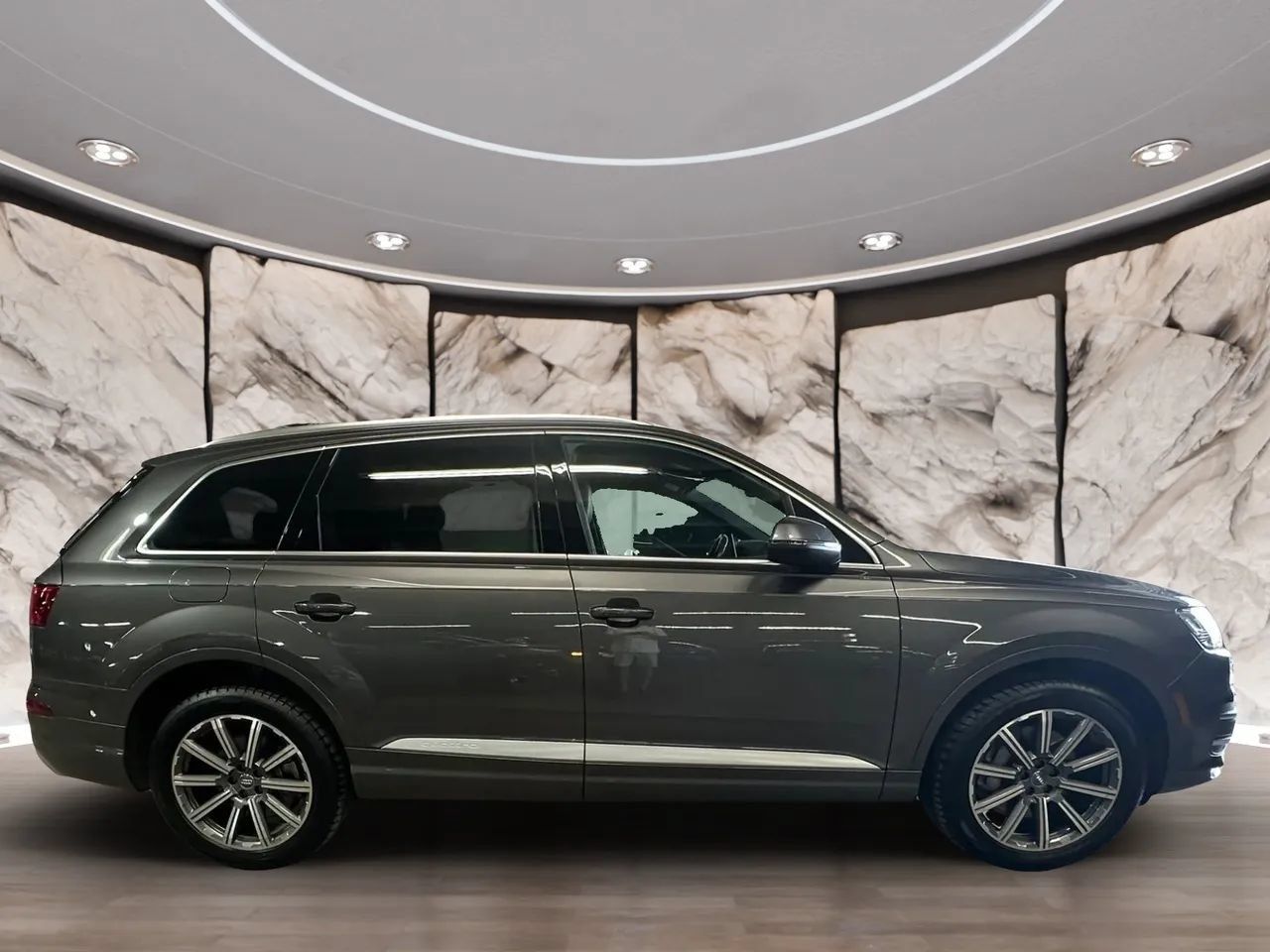 Used 2018 Audi Q7 2.0T Premium Plus AWD/4WD image 3