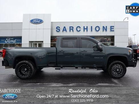 Used 2025 Chevrolet Silverado 3500 LT image 1