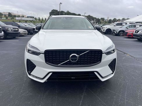 Certified 2024 Volvo XC60 B5 Ultimate w/ Protection Package Premier AWD/4WD image 2