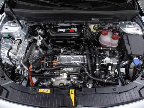 New 2024 Mercedes-Benz EQB 300 4MATIC image 9