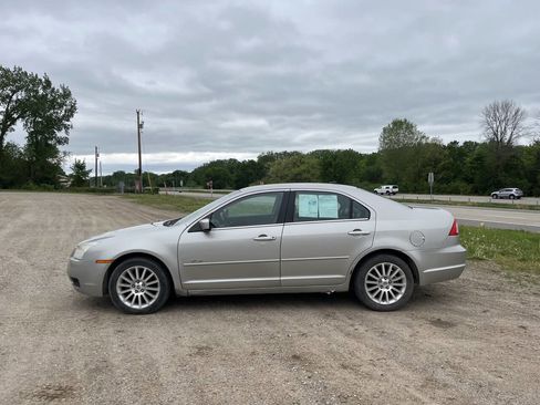 Used 2007 Mercury Milan Premier image 12
