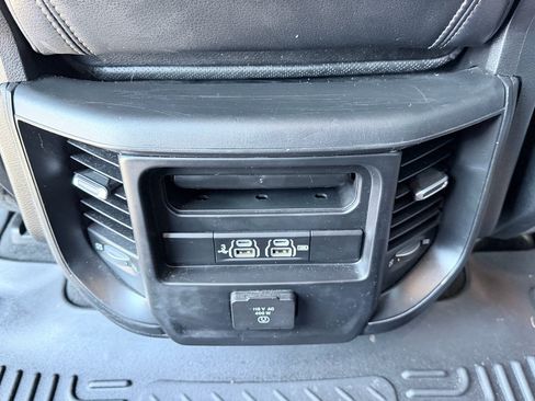 Used 2020 RAM 1500 Laramie AWD/4WD image 31