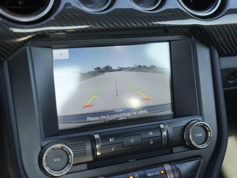 Used 2022 Ford Mustang Shelby GT500 w/ Technology Package image 26