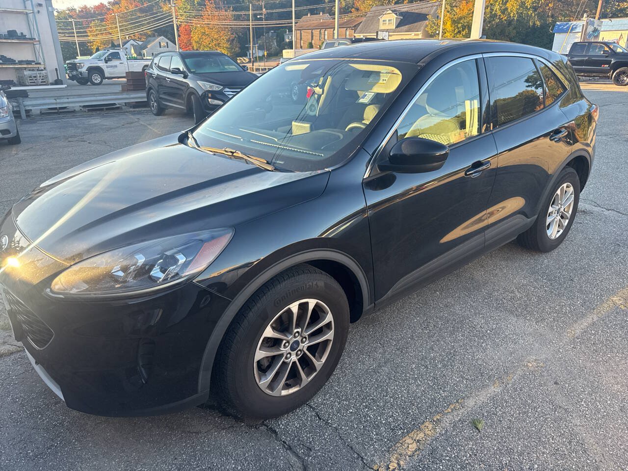 Used 2020 Ford Escape SE AWD/4WD image 1