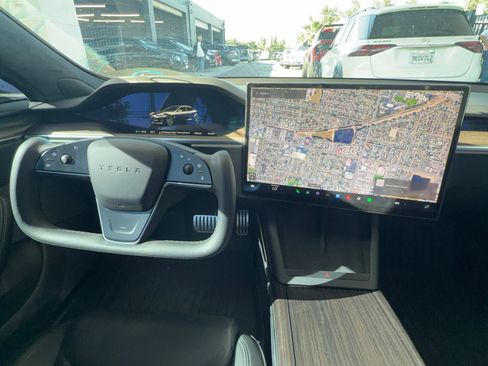 Used 2022 Tesla Model S Standard Range image 10