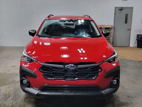 Used 2025 Subaru Crosstrek 2.0i Premium image 3
