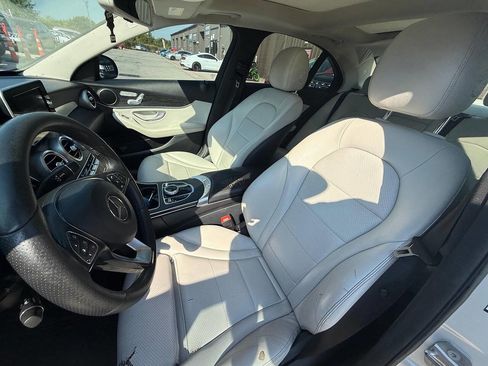 Used 2017 Mercedes-Benz C 300 Sedan image 40