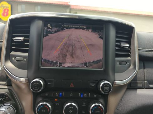 Used 2019 RAM 1500 Laramie AWD/4WD image 24
