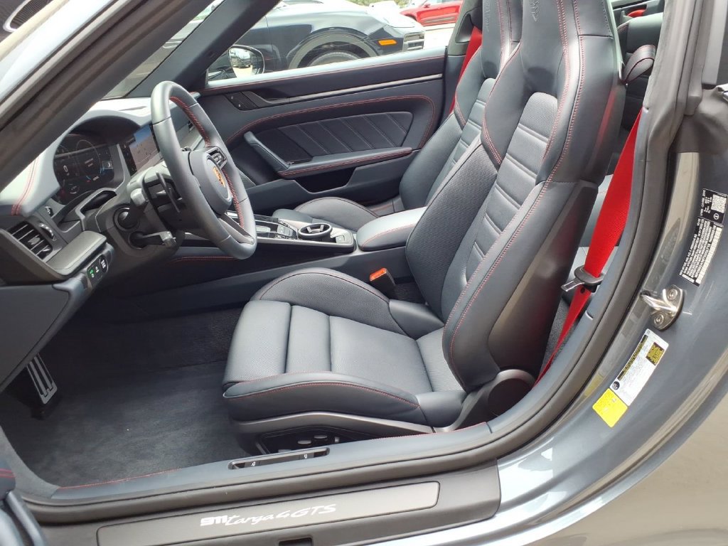 Certified 2026 Porsche 911 Targa 4 GTS AWD/4WD image 16