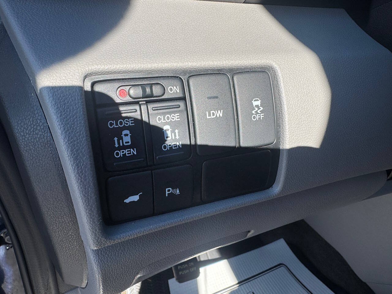 Used 2015 Honda Odyssey Touring image 16