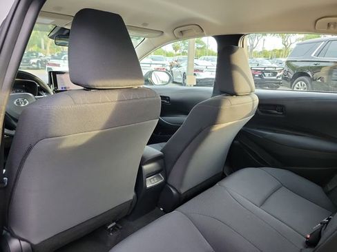 Used 2023 Toyota Corolla LE FWD image 9