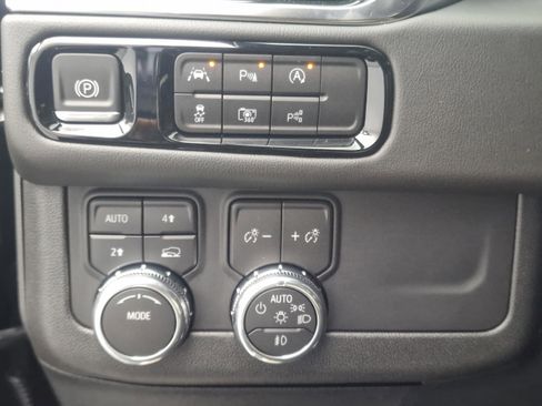 New 2026 GMC Yukon Elevation w/ LPO, Floor Liner Package image 15