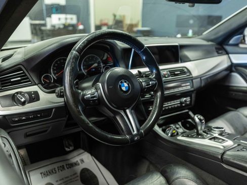 Used 2014 BMW M5 RWD image 10