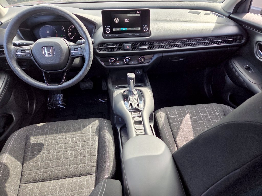 Certified 2025 Honda HR-V LX image 13