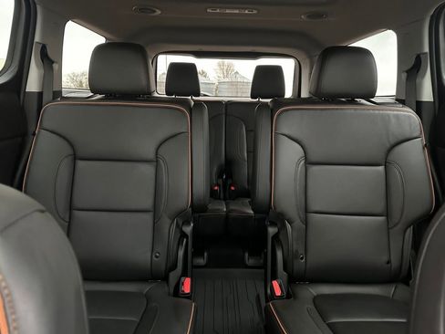 Used 2023 GMC Acadia AT4 w/ Technology Package image 34