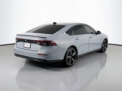Used 2023 Honda Accord Sport image 2