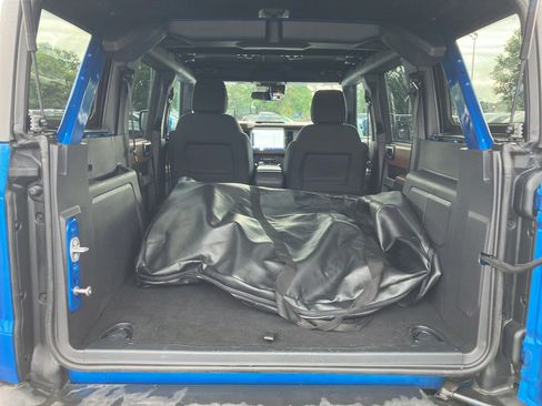 Used 2023 Ford Bronco Outer Banks w/ Sasquatch Package AWD/4WD image 31