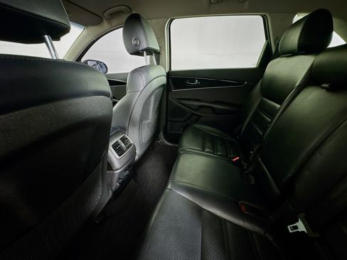 Used 2019 Kia Sorento EX FWD image 23