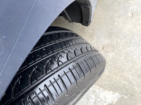 Used 2024 Subaru Legacy Premium image 7