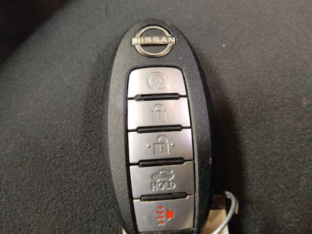 Used 2025 Nissan Altima 2.5 SV FWD image 32