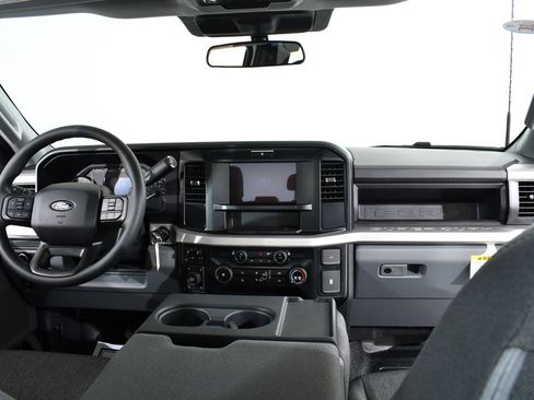 New 2027 Ford F250 XL w/ FX4 Off-Road Package AWD/4WD image 7