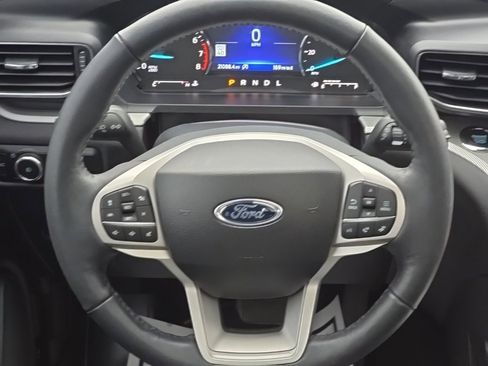 Used 2023 Ford Explorer XLT w/ Equipment Group 202A image 28