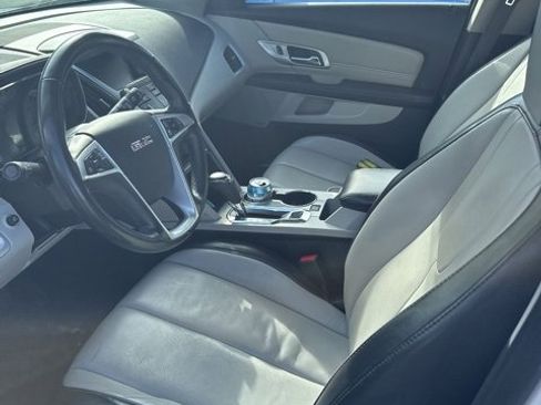 Used 2017 GMC Terrain SLT w/ Open Road Package image 3