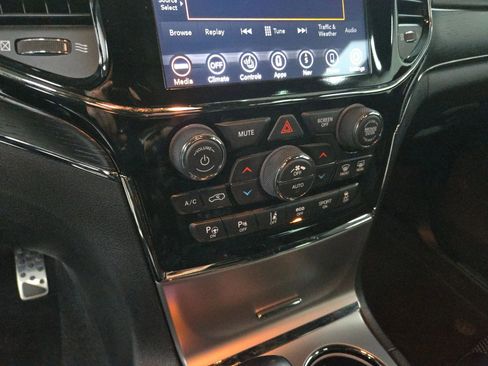 Used 2020 Jeep Grand Cherokee High Altitude image 30