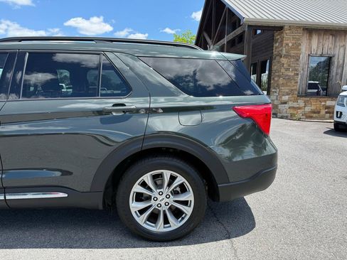 Used 2023 Ford Explorer XLT w/ Equipment Group 202A RWD image 40
