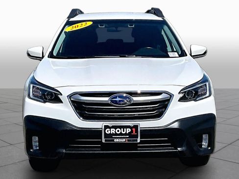 Used 2022 Subaru Outback Premium AWD/4WD image 3