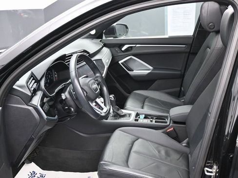 Used 2022 Audi Q3 2.0T Premium Plus w/ Premium Plus Package image 16