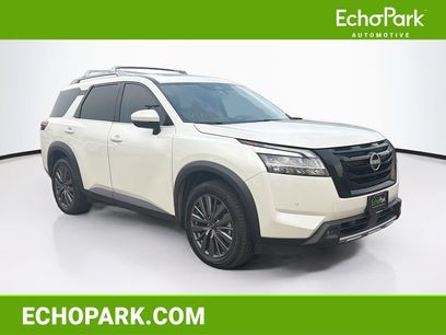 Used 2023 Nissan Pathfinder SL w/ SL Premium Package