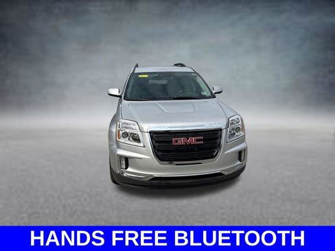 Used 2017 GMC Terrain SLE w/ Driver Alert Package I AWD/4WD image 3