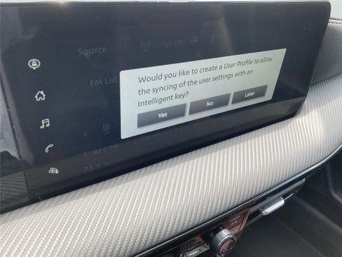 New 2025 Nissan Kicks SR w/ SR Premium Package image 15