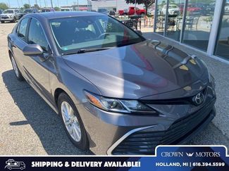 Used 2021 Toyota Camry LE AWD/4WD video 1